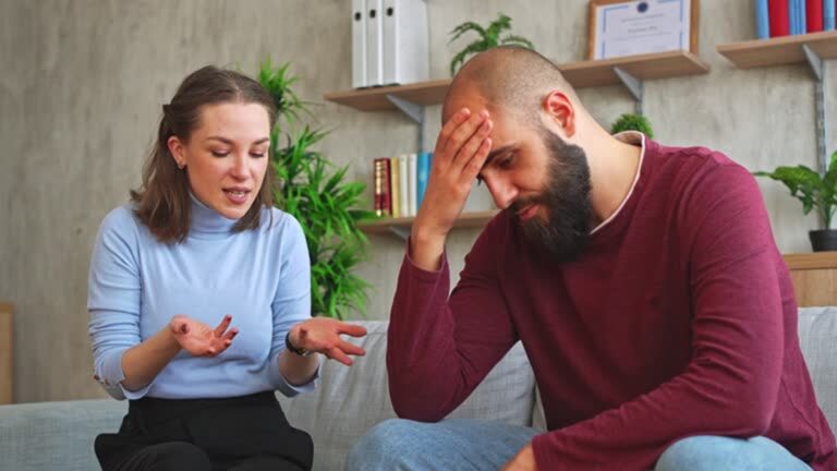 Mindset Coaching for People Who Fear Abandonment and Test Their Relationship